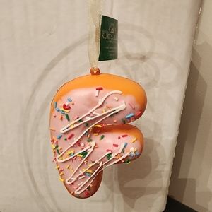 Donut Letter Ornament "F"